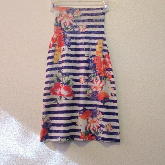 Strapless dress