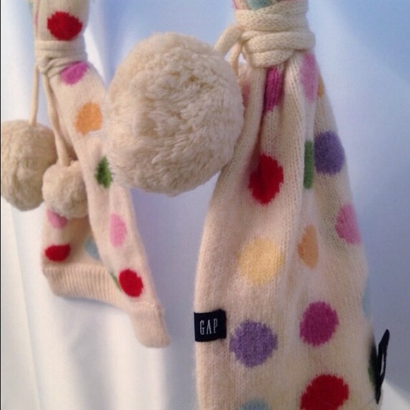 🌻 NWOT Ivory GAP Polka Dot Scarf w/ Beanie 🌻 - Picture 3 of 4