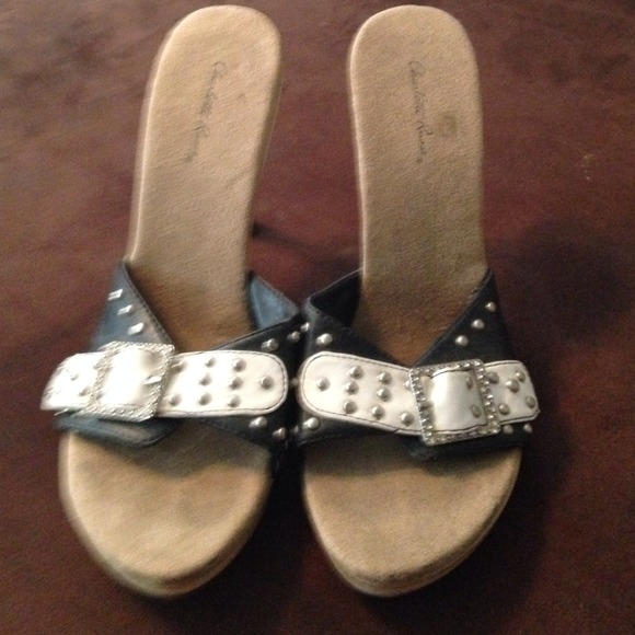 SEXY BUCKLE STUD DETAIL HEELS. Perfect with jeans