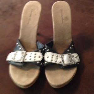 SEXY BUCKLE STUD DETAIL HEELS. Perfect with jeans