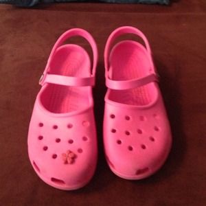 Cute pink Mary Jane style Crocs size  WOMENS 7 🎀