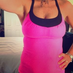 lululemon pink tank