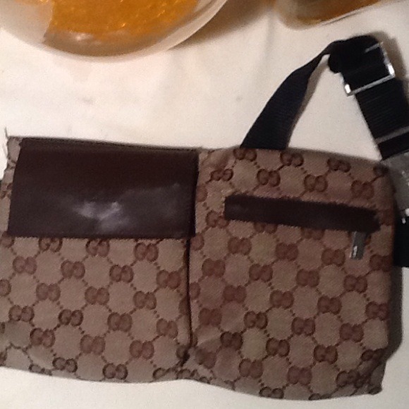 Gucci Handbags - Gucci Fannie Pack