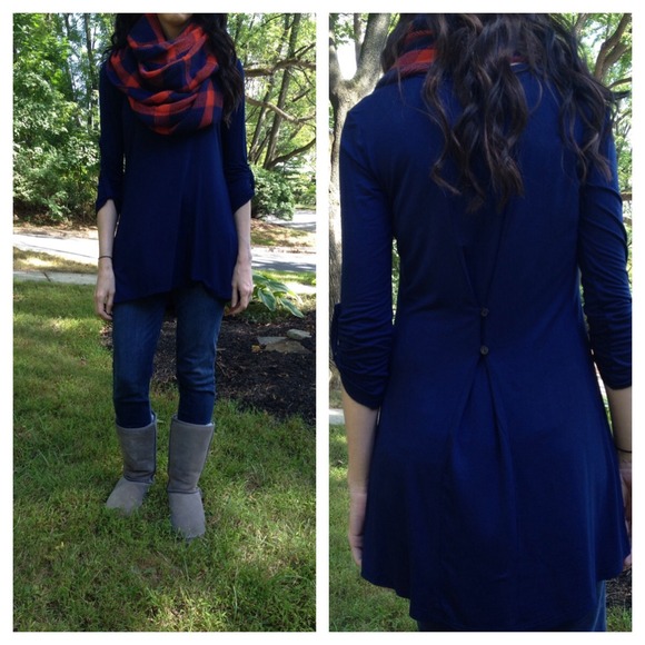 Tops - Button Back Top