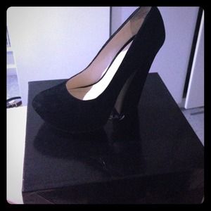 Boutique 9 Pumps