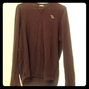 Brown Abercrombie & Fitch pull-over sweater