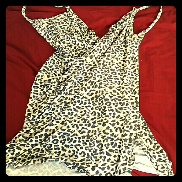 SOLD --- Victoria s Secret beach/ casual wrap! - Picture 1 of 3
