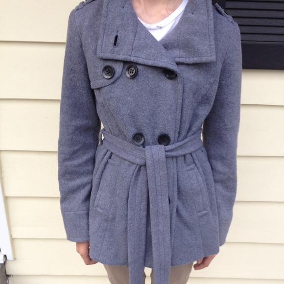 Nice coat no flaws