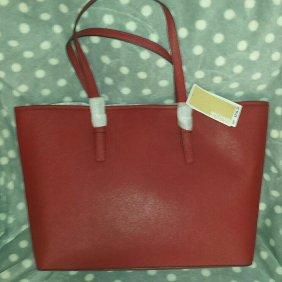 Michael kors red jet set travel multifunction tote - Picture 2 of 3