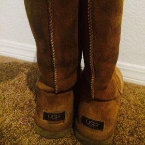 Size 7 women's uggs