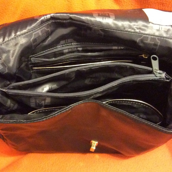 Monet purse Black.                             #B2 - Picture 3 of 4