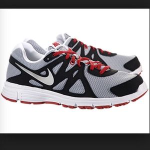 Nike Revolution! Worn once!!