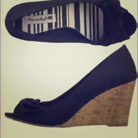 Never Worn American Eagle Wedges