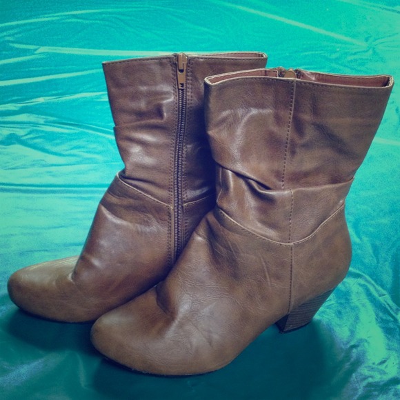 Light brown boots.
