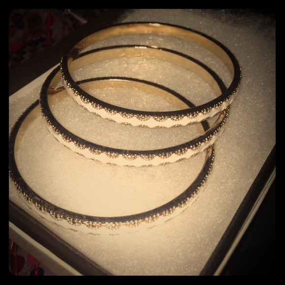 gilded nest set of three gold and white bangles