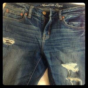 Cropped/distressed American Eagle boyfriend jeans