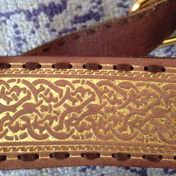 Brown and gold detailed leather belt. HOST PICK?