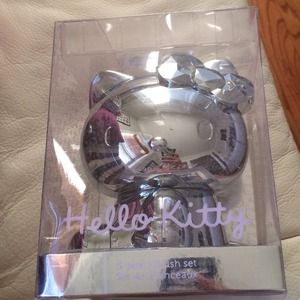 Bello kitty sephora brush set