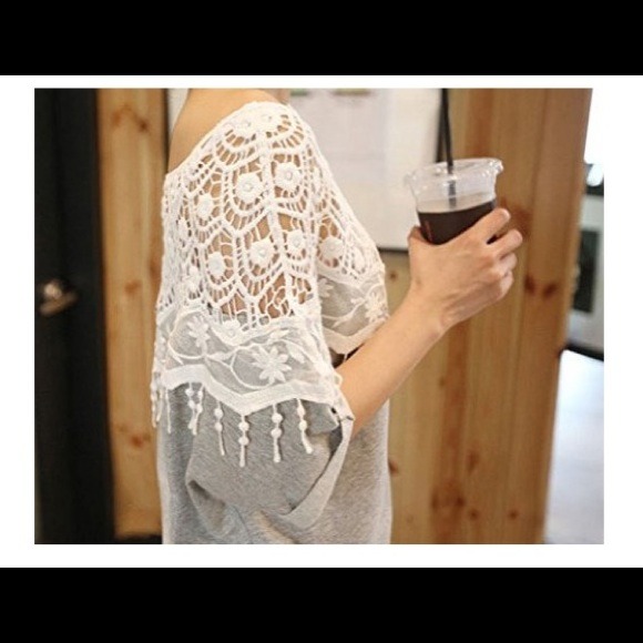 ❌OUT OF STOCK❌Lace shoulder slouchy gray tee - Picture 2 of 4