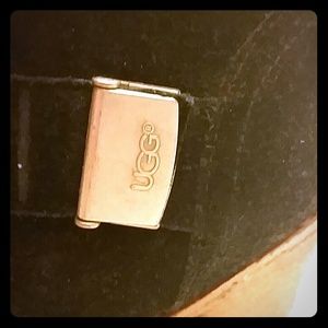 Ugh black boots suave