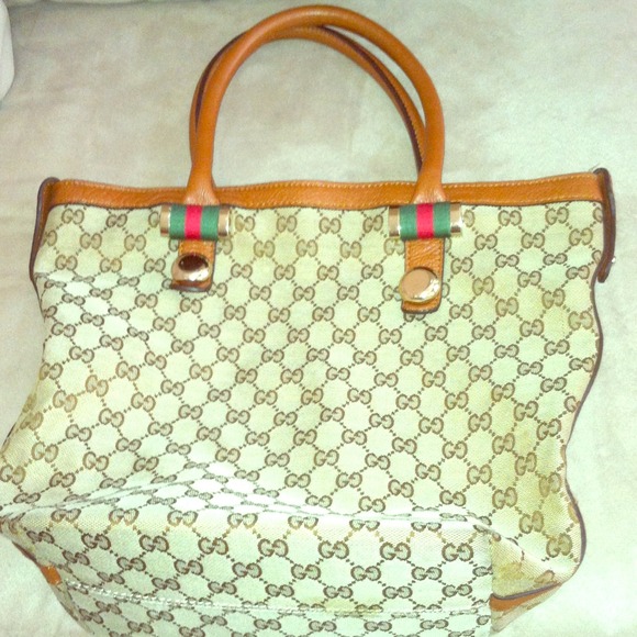 HOLD for buyer! Gucci Tote handbag Reduced price!!