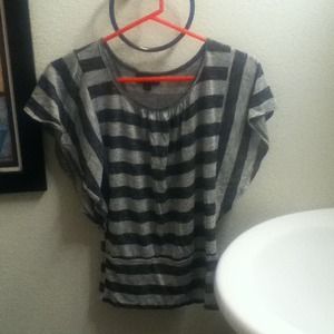 Black and Grey stripped flowey shirt.