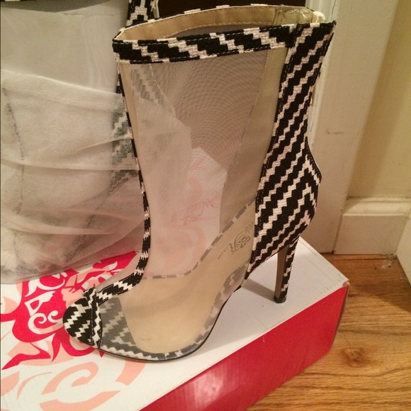 Fall booties - Picture 4 of 5