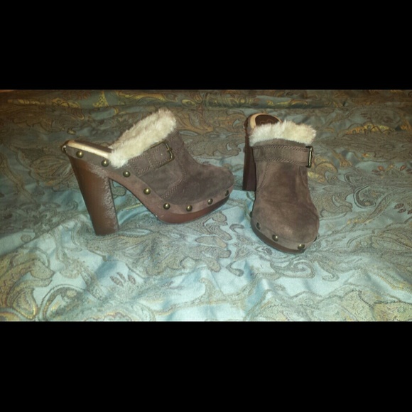 Jessica Simpson clogs NWOT PRICE NEGOTIABLE