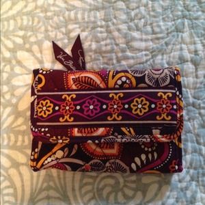 Vera Bradley wallet in safari sunset