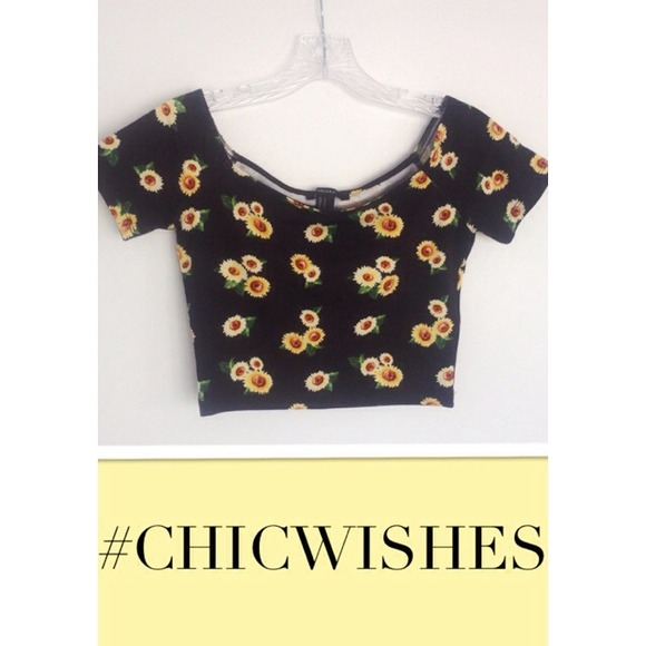 Forever 21 Tops - Crop top