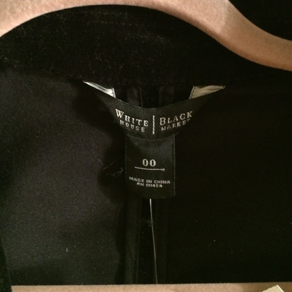Blazer - Picture 3 of 4