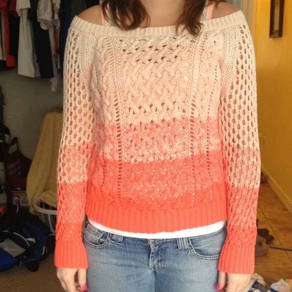 American Eagle Sweater