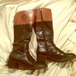 Etienne Aigner boots