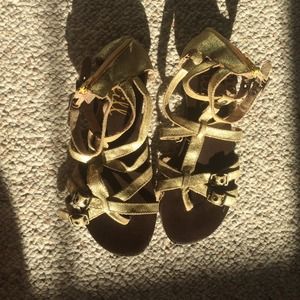 gladiator sandals, gold. perfect for casual.