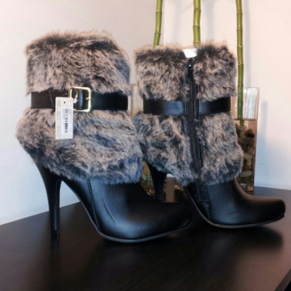Shoes - X RESERVED X   Black faux fur booties