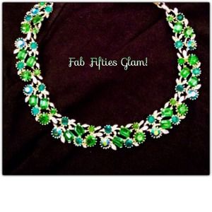 Sparkly Vintage Costume Necklace! Fun!!