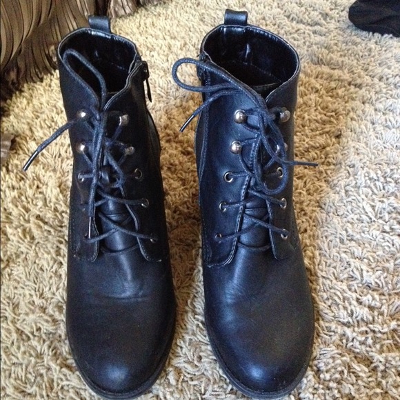 Black lace up heeled boots