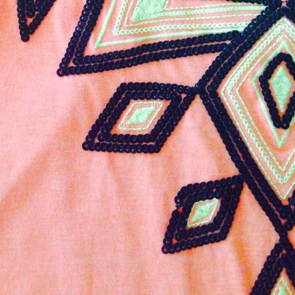 *SOLD* UO Oversized Boxy Boho Tribal Aztec Tank - Picture 3 of 4