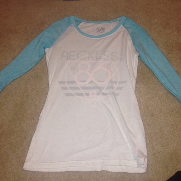 Young & reckless graphic tee