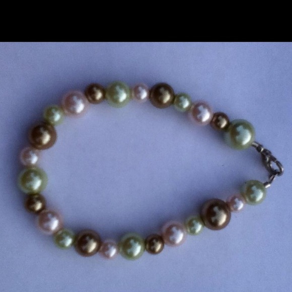 Pearls bracelet