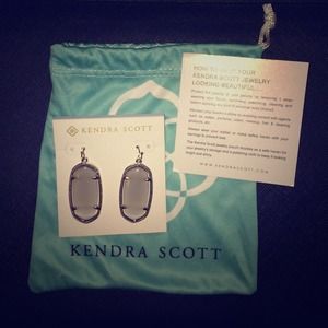Kendra Scott "Elle" earrings in Slate Cat's Eye