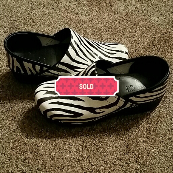 *SOLD/Bundled* @glitter_n_glam  Dansko Shoes