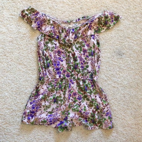 Sale‼️Forever 21 Floral Romper