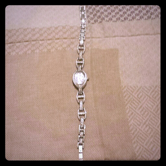 Custome jewelery silver watch
