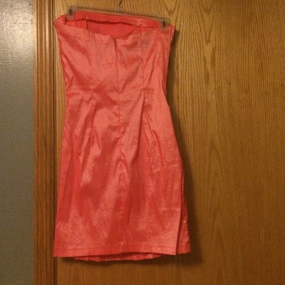 Strapless party dress 💜 - Picture 2 of 4