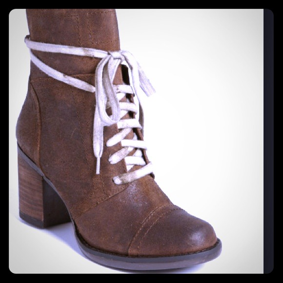 Miz Mooz Lace up bootie