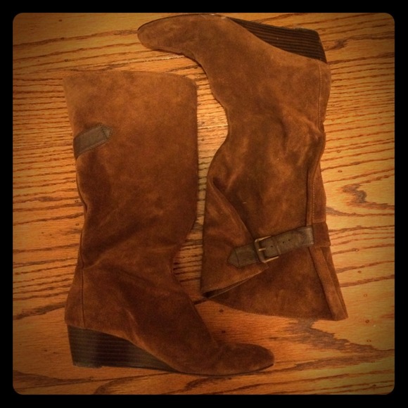 Nine West brown suede slouchy boots.