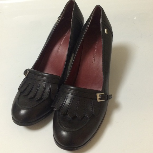 Very cute black heels. Worn once. Size 8