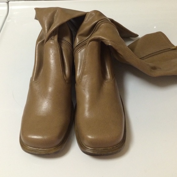 Tan boots from Maurice's size 8.5 Never worn
