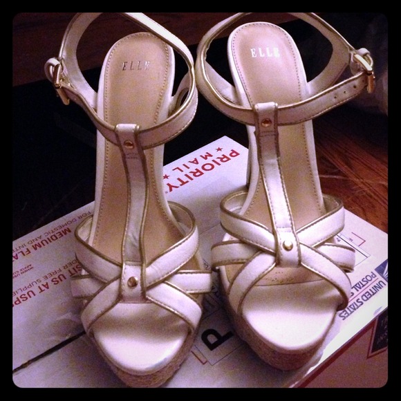High heel sandals